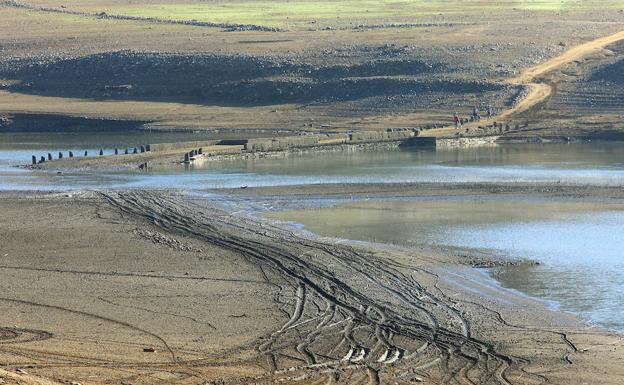 Los Embalses Del Duero Est N Al De Su Capacidad Puntos Por